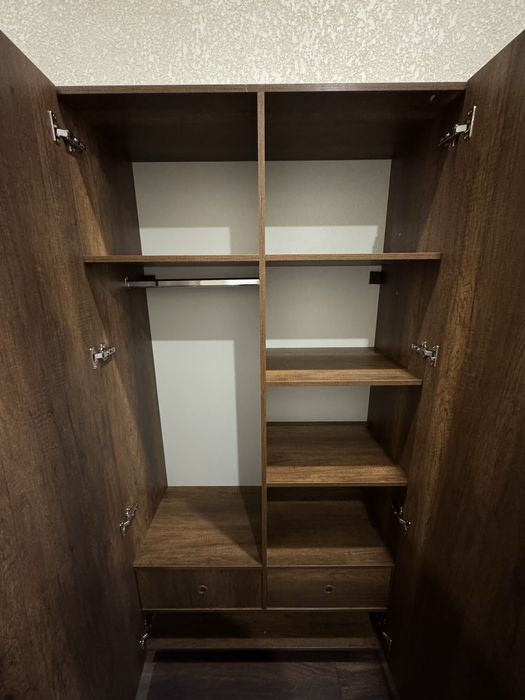 продам шкаф в хорошем состояни