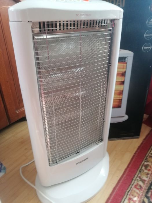 Radiator electric cu halogen Hyundai 1600W, nou în cutie