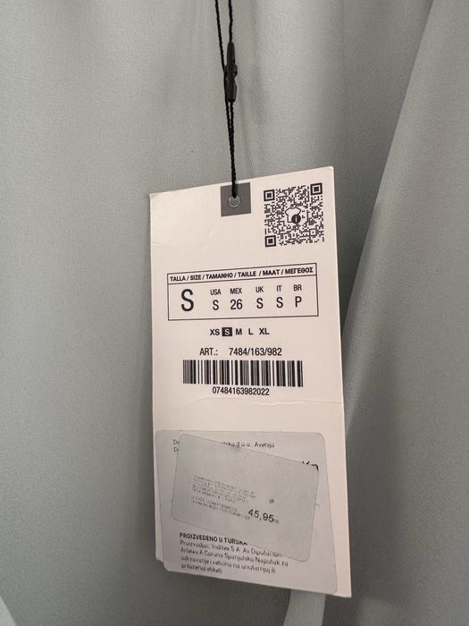 Zara блуза – цвят мента, ефектни дълги ръкави