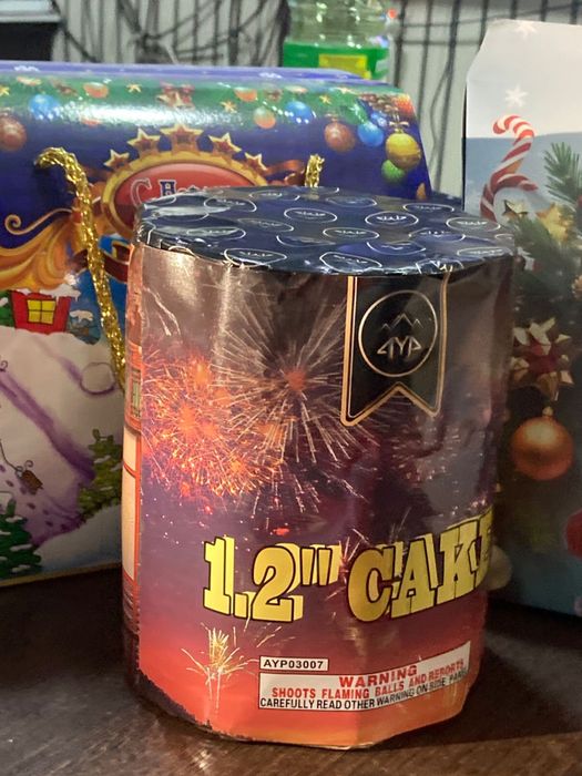 Салюты и фейерверки