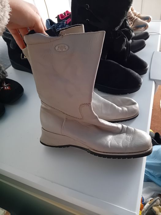 Боти и ботуши 10лв бройката