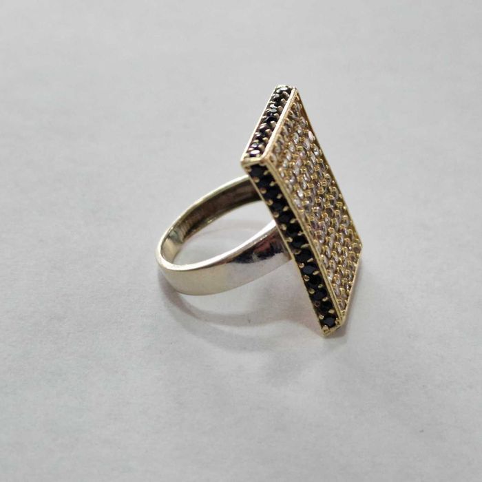 Дамски златен пръстен 14К / 5.79 гр.