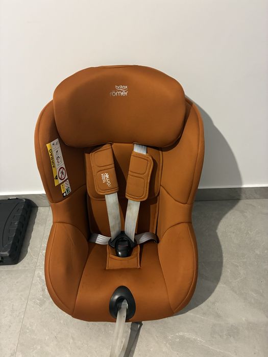 Vand Scaun auto pentru copii Britax Römer rotativ, 360º, cu bază ISOFIX, 3 luni-4 ani 61-105 cm 20 kg DUALFIX M PLUS