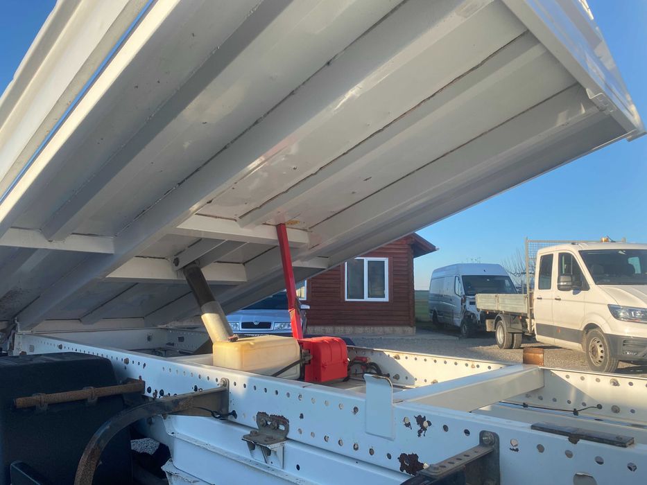 Mercedes Sprinter 513, an 2016, basculanta