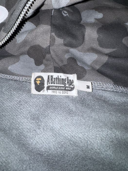 Vand hanorac bape camo original nou!