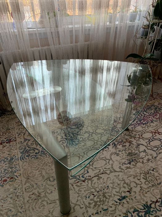 Стол стеклянный, раскладной