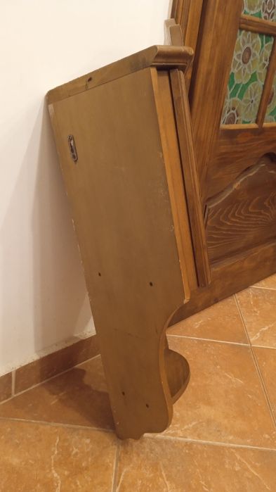 Ceas perete de colt, Tempus Fugit tip dulapior cu raft, lemn stejar