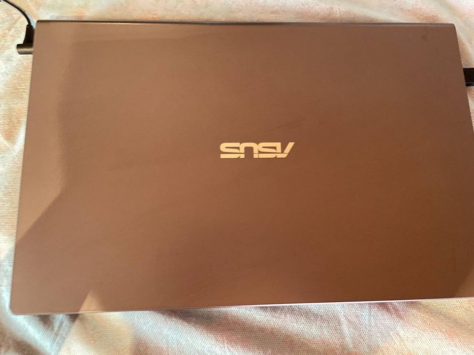ASUS VivoBook X515EA