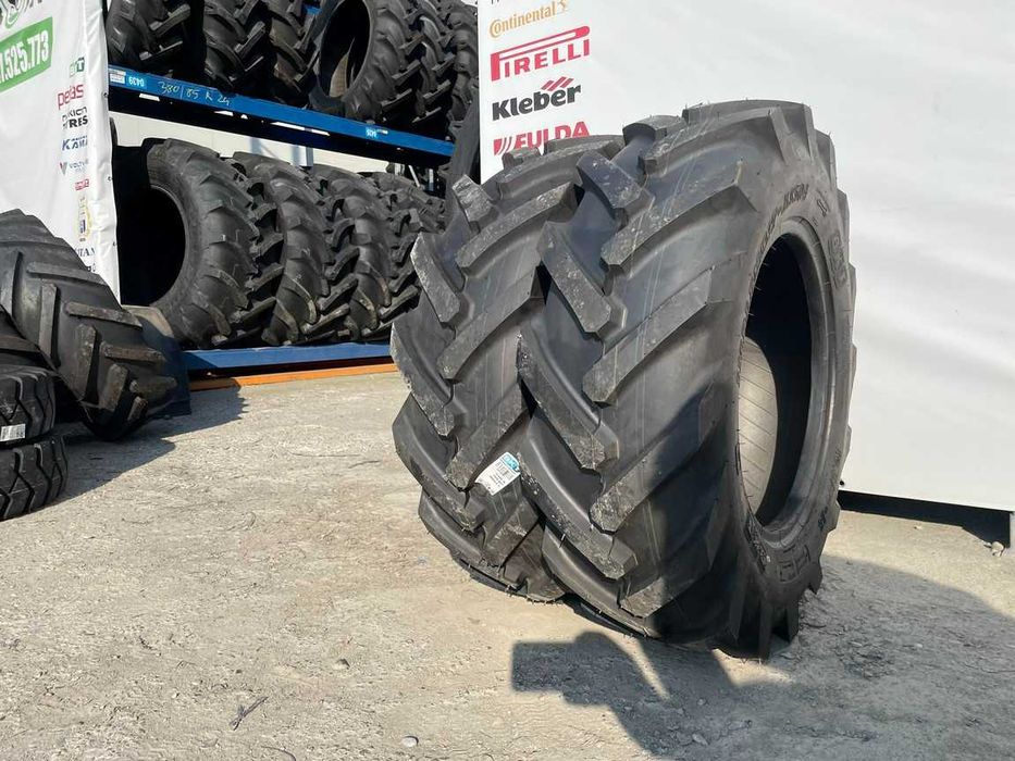 Anvelope noi agricole cu tractiune pentru combina tractor 10.5/80-18