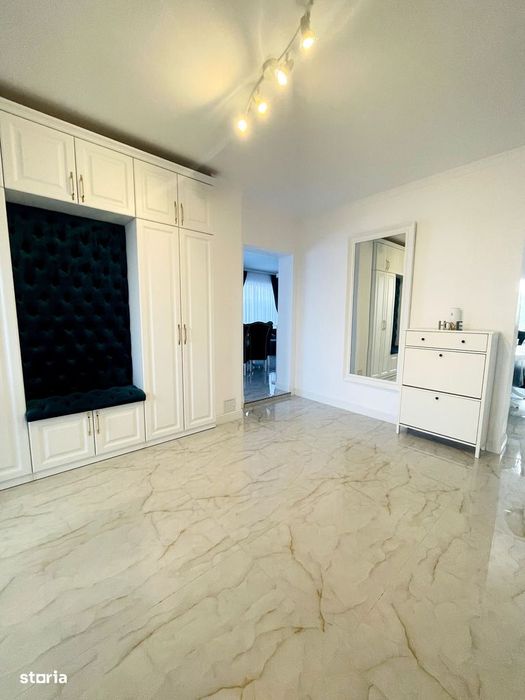 Casă de vânzare – 6 camere P+M, Haieu