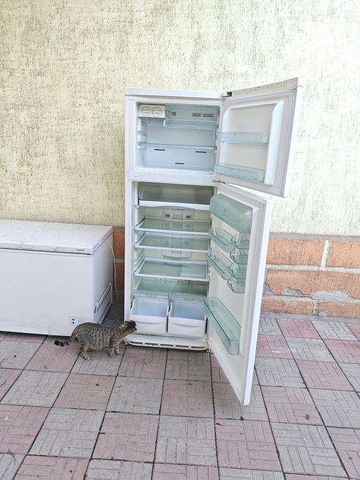 Холодильник робочый хорошем сост+доставка оянии