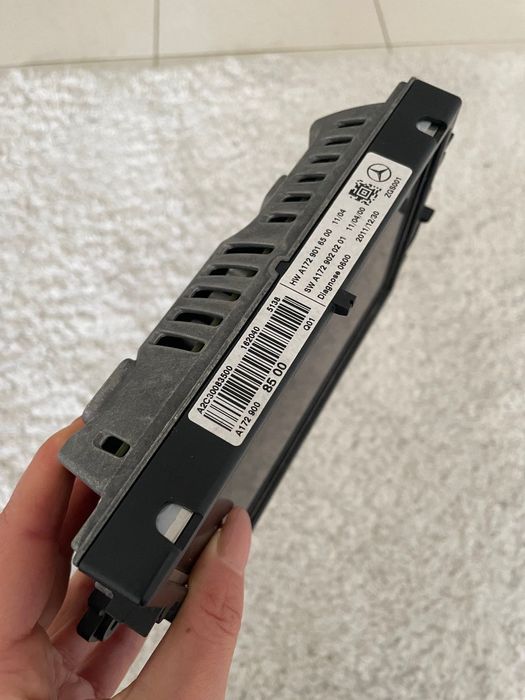 Дисплей (LCD NAVI) за Mercedes Benz - ОРИГИНАЛЕН!