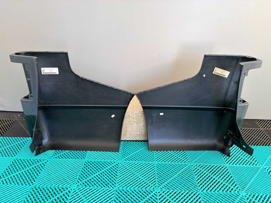Set flaps colt bara spate stanga dreapta Renault Trafic 3 2015-2021 nou original Renault