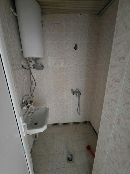 Двустаен тухлен апартамент, кв. Вароша