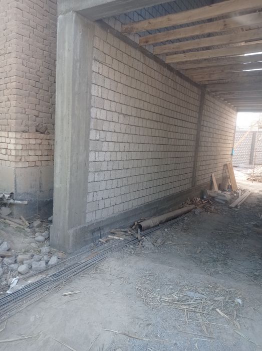 Suvoq , styashka va tom yopish ishlarini va shlaka blok ham teramizqil