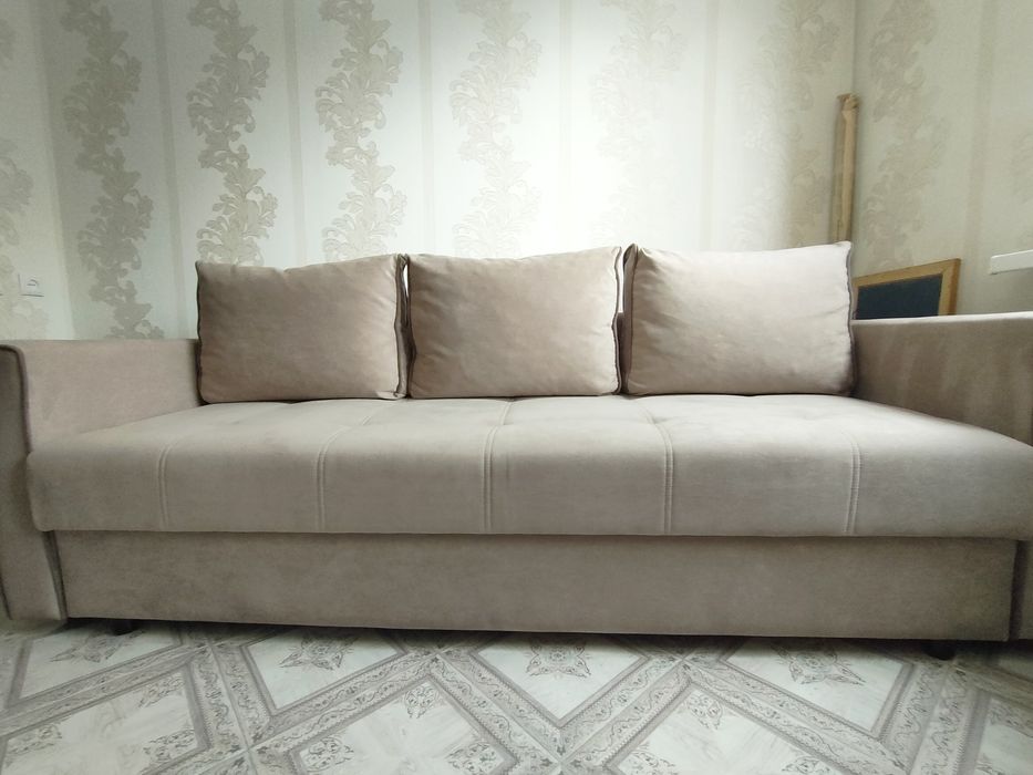 Спальный диван жазылады, жиналады