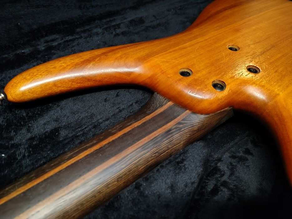Ibanez SR1205 Premium, 5 струнная бас гитара
