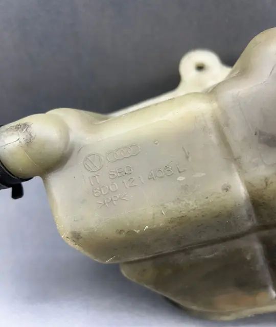 Vas expansiune 8DO121403L 8DO121403L Volkswagen VW Passat 2001