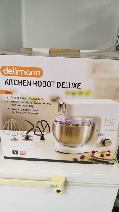Delimano Kitchen Robot Deluxe с пълен комплект приставки.