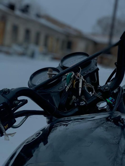 Мотоцикл обмен на айфон