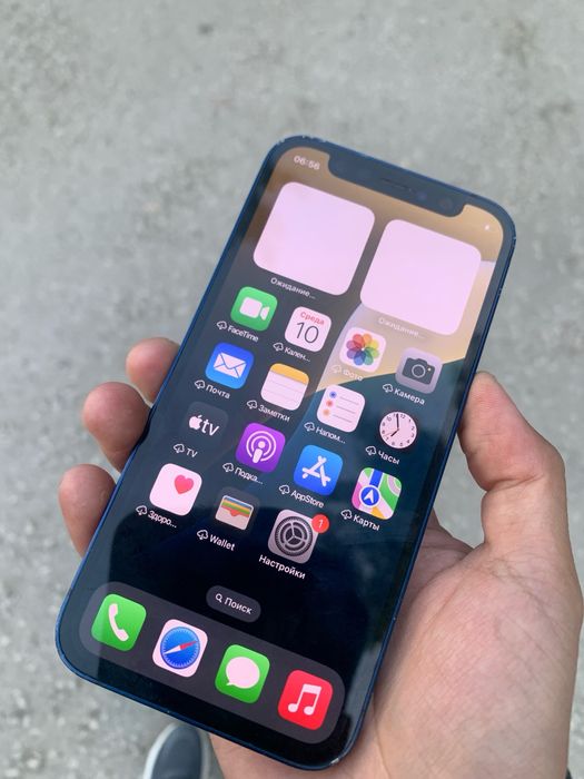 iPhone 12 mini на 64гб торг!