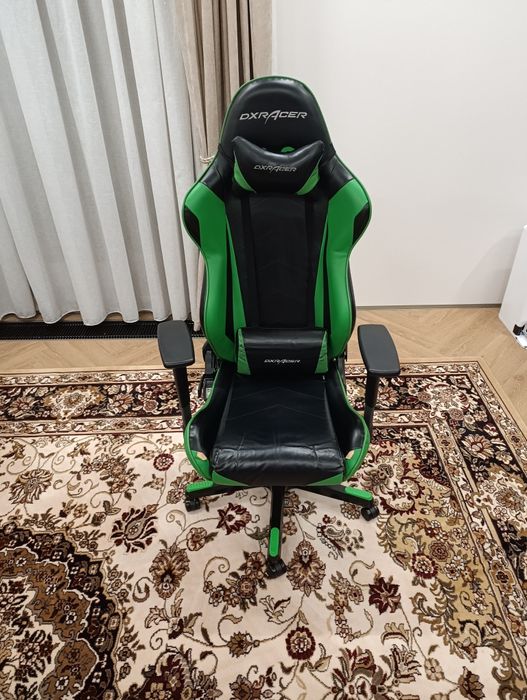Игровое кресло DXRACER ортопедическое геймерское кресло
