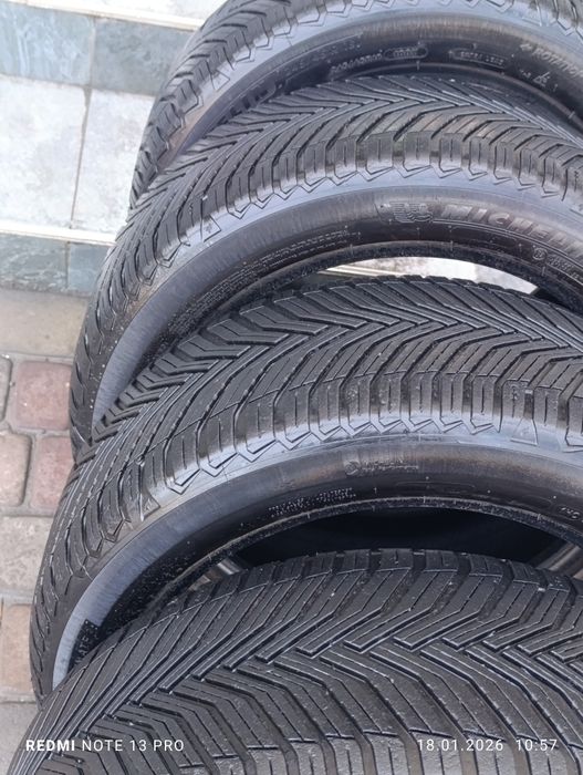 Балон Мишилин размер 18/4 шт 245*45