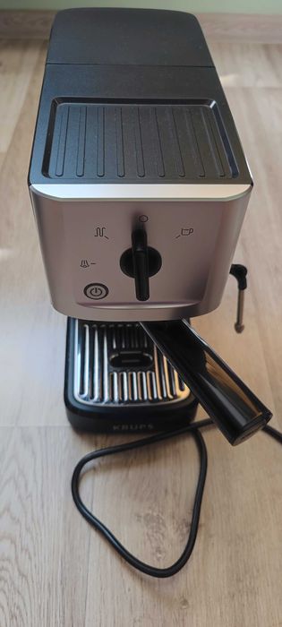 Еспресо машина Krups Calvi XP3440 ,15 бара, 1.1 л