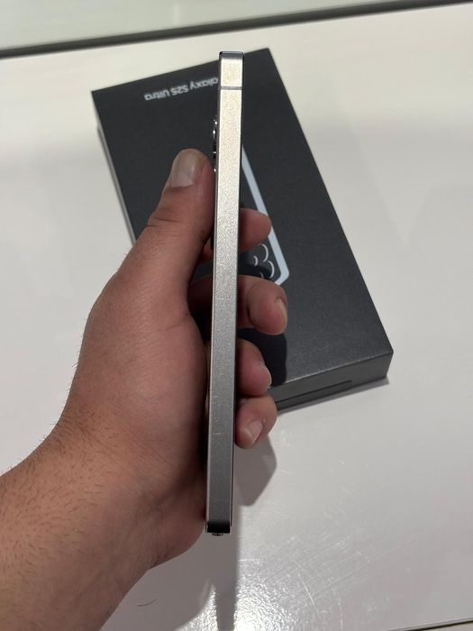 Samsung galaxy s25 ultra-като нов