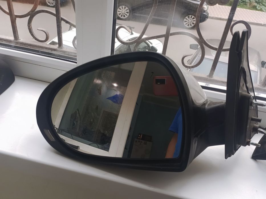 Продам передние зеркала Geely Emgrand X7