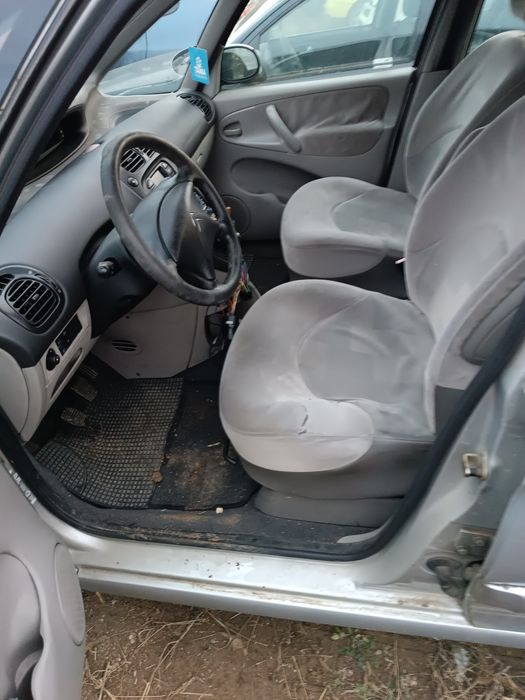 Citroen Picasso 2.0 HDI на Части