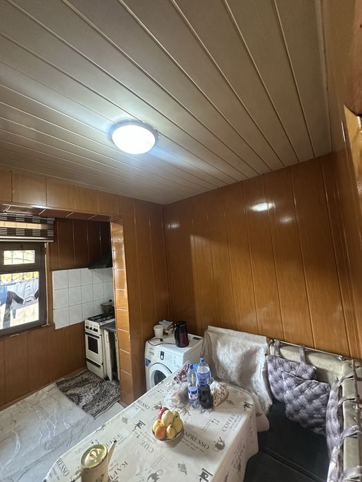 1 etaj 2 ta xovli 4 xonali remnot yaxshi