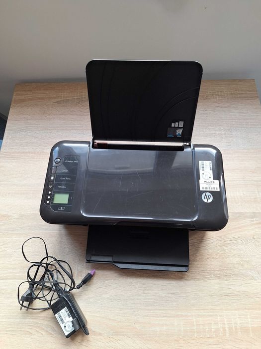Imprimanta HP deskjet 3000 in stare f buna