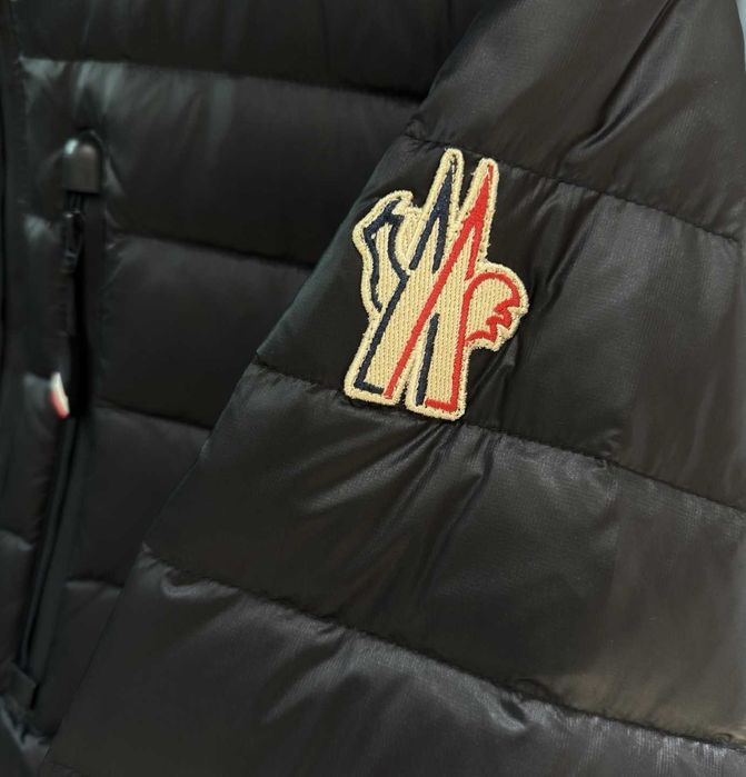 Geaca Moncler Grenoble Hers cu puf barbati