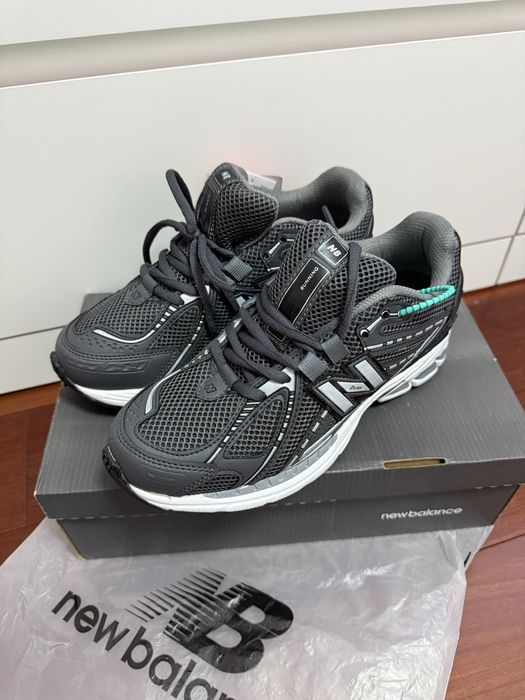 Дамски спортни маратонки NB