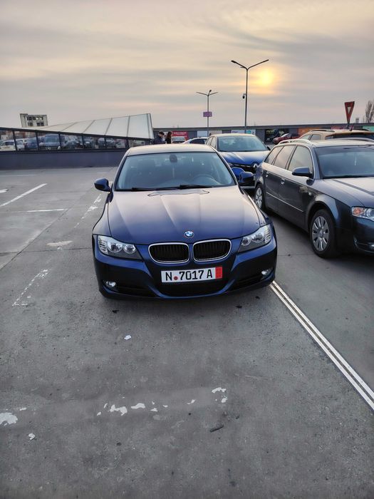 Vând BMW 320i 2010