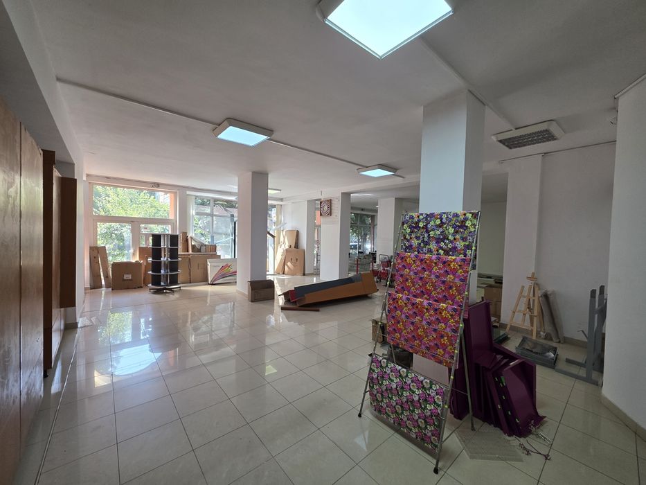 Spatiu Comercial de Inchiriat