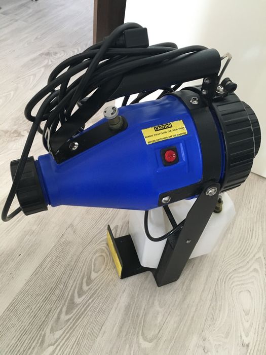 Aparat uz casnic sau industrial pentru   dezinfectie suprafete