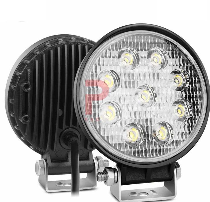 Promotie Proiector led Off Road 126W Suv, ATV, Tractor, Jeep 10 butite