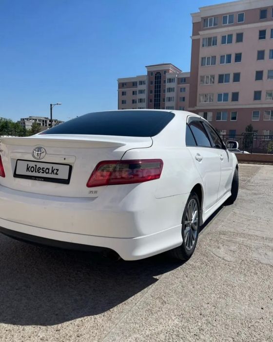 Тойота  Камри  SE