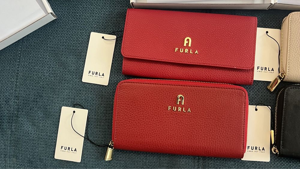 ЧИСТО НОВ МОДЕЛ Furla Camelia в няколко цвята и в 2 размера.100% ориг.
