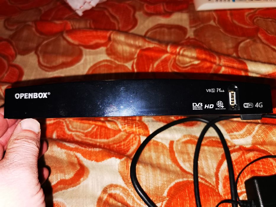Riseiver receptor satelit openbox v8 plus