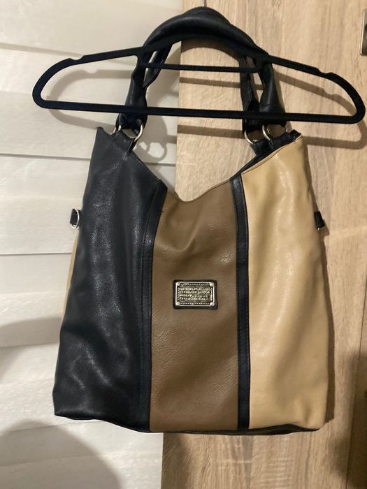 Дамски чанти      .