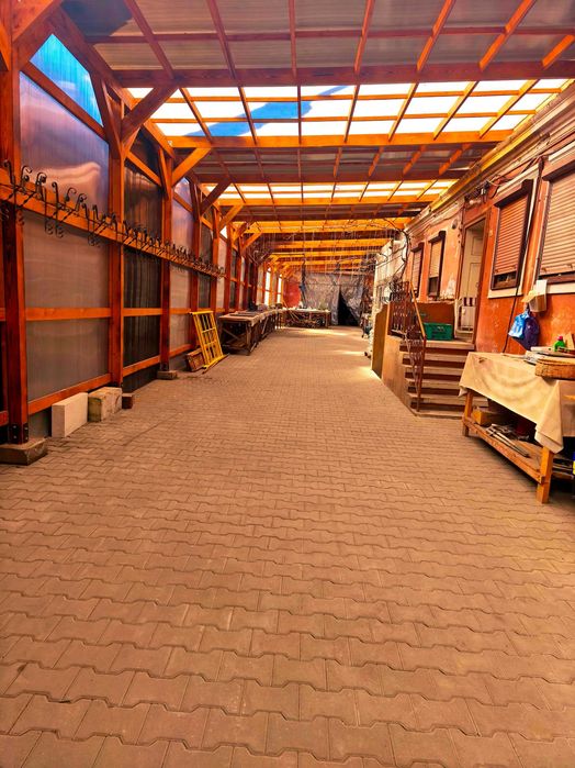 Casă și Afacere 1700 metri Agricolă/Sera de Familie in Lancram