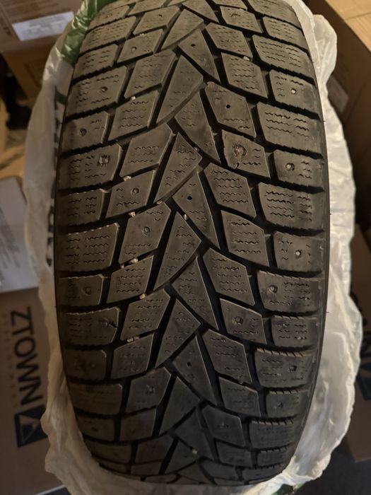 Продам шины Dunlop 235/55 R18