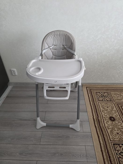 Продам детский стульчик для  кормления