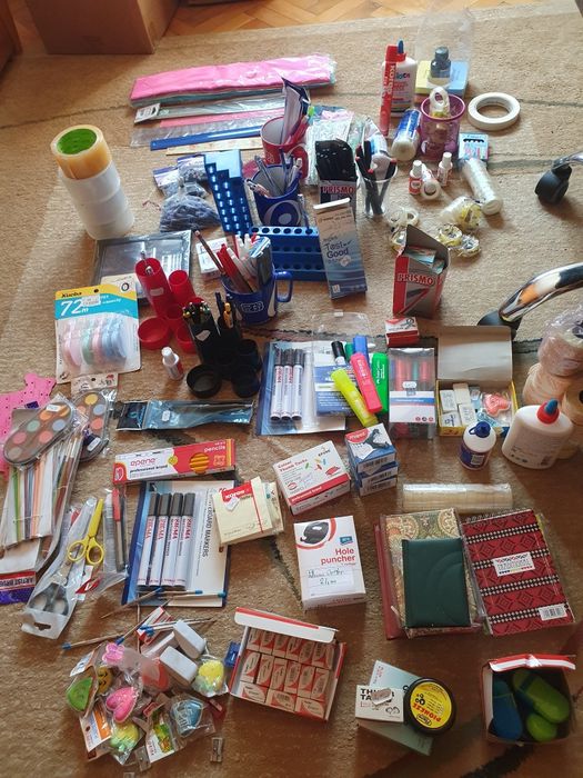 Hartie,carton,librarie