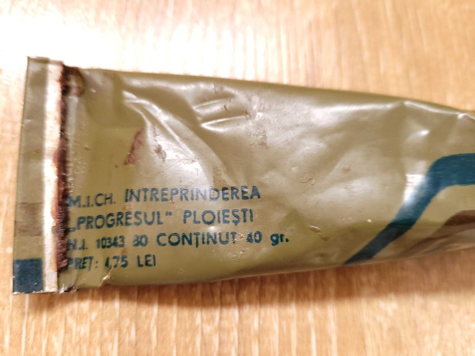 Set crema de ghete neagra/maro din anii 1980