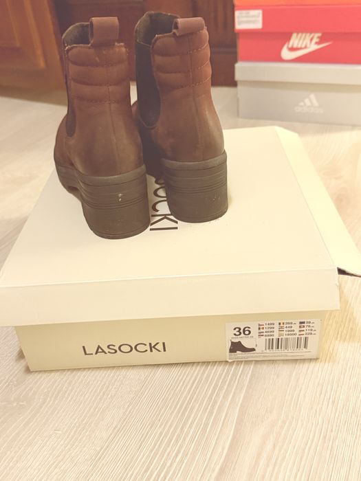 Botine/ ghete din piele CCC, marimea 36