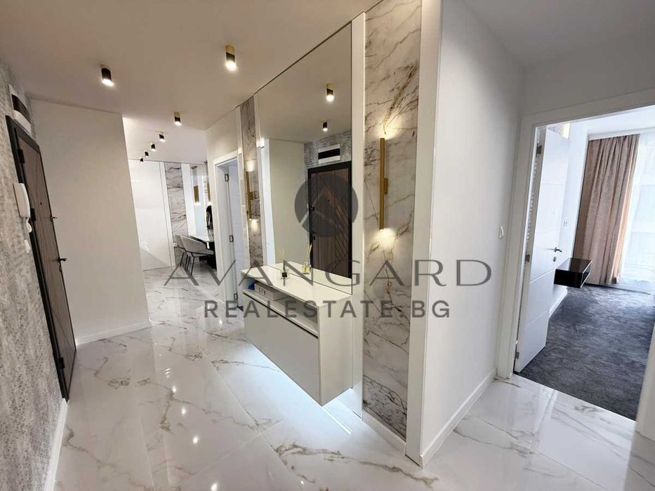 Продава се Тристаен апартамент в Пловдив, Остромила - 96 кв.м за 1190 €/кв.м - Снимка #10